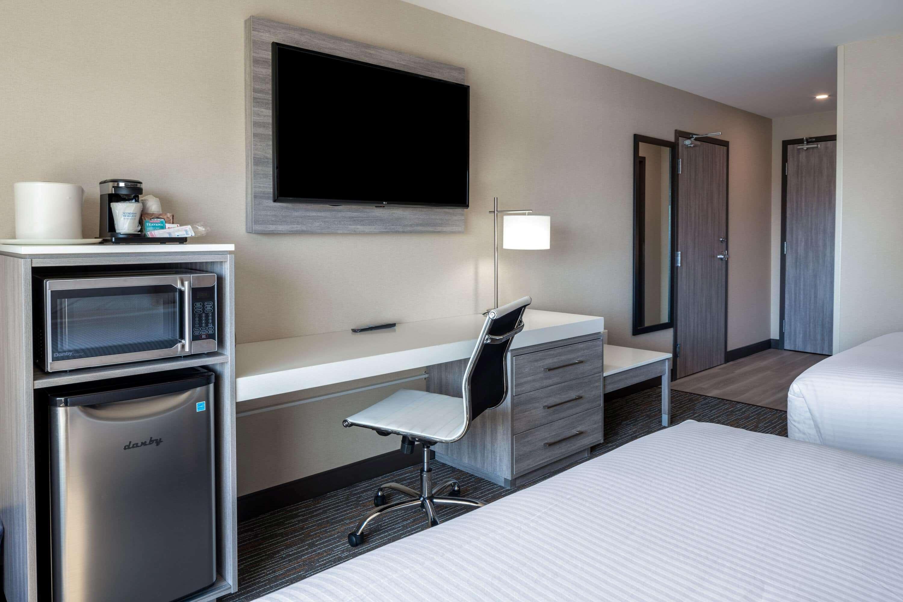 Wingate By Wyndham Kanata West Ottawa Exterior photo