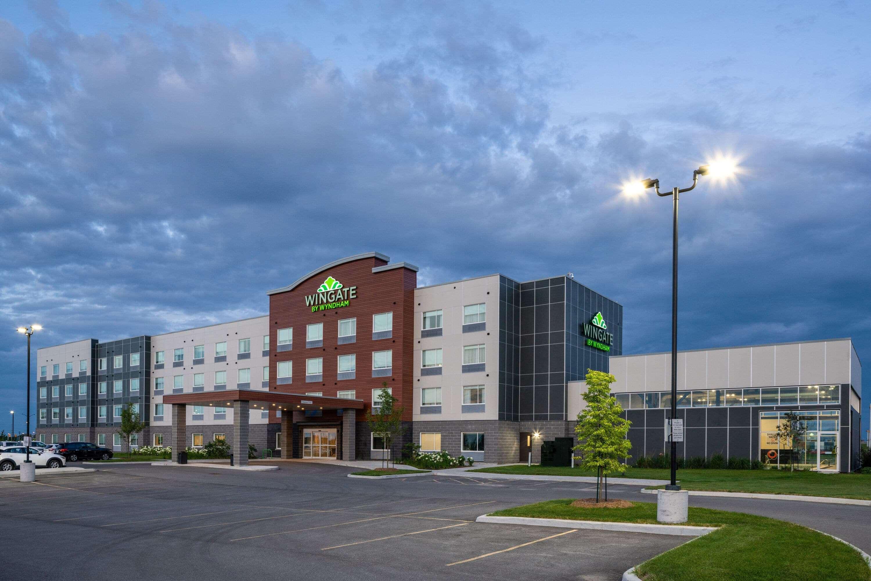 Wingate By Wyndham Kanata West Ottawa Exterior photo