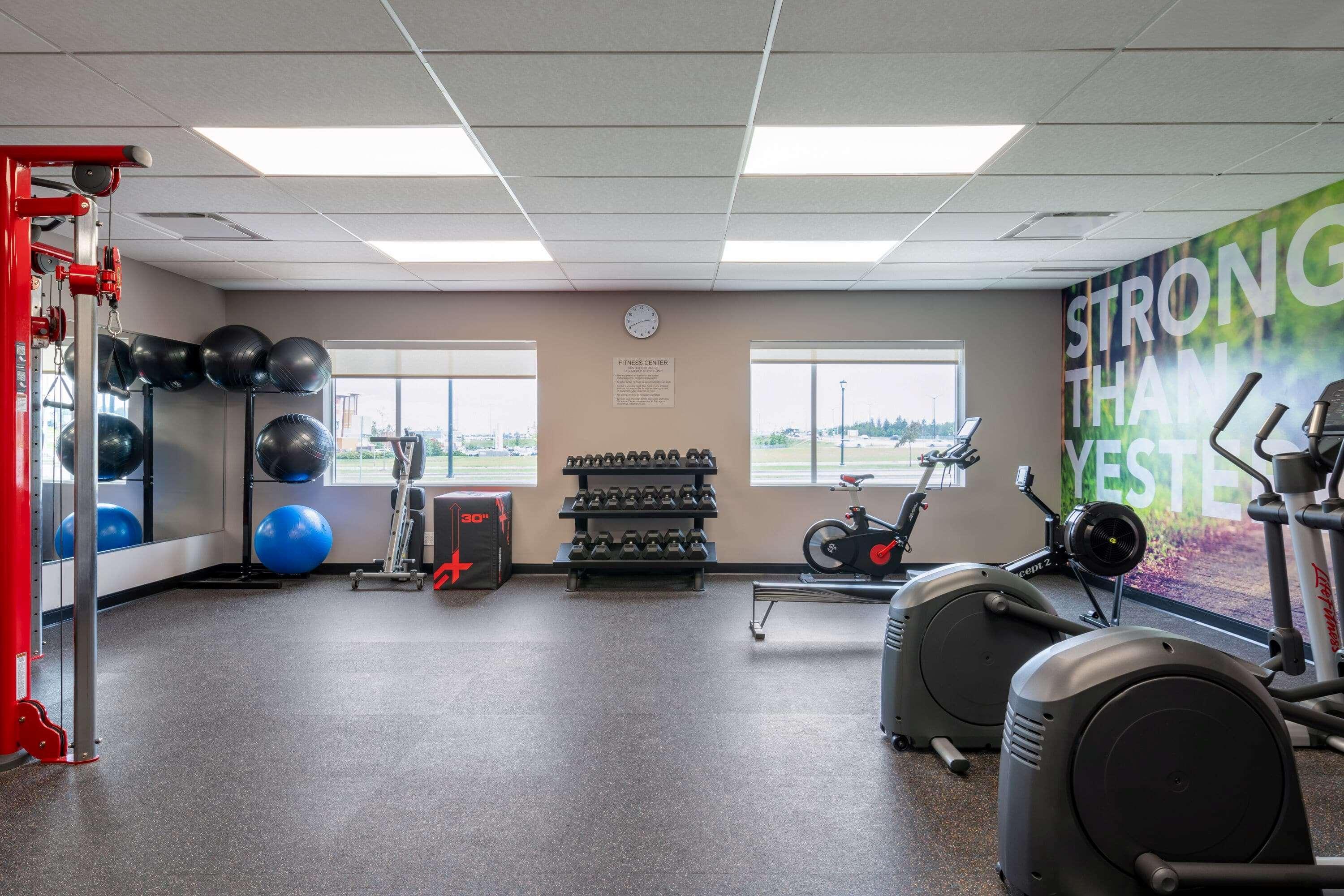 Wingate By Wyndham Kanata West Ottawa Exterior photo