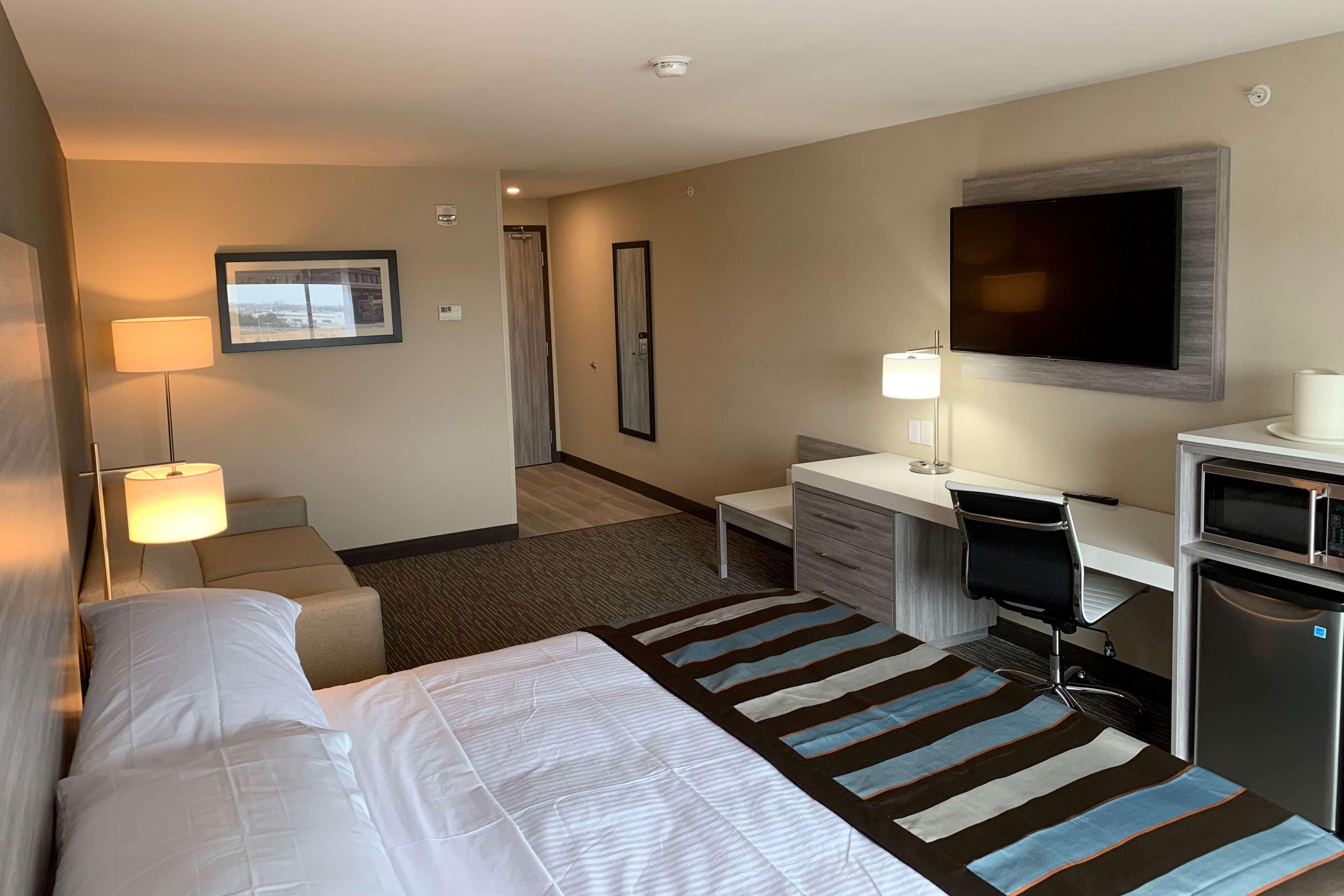Wingate By Wyndham Kanata West Ottawa Exterior photo